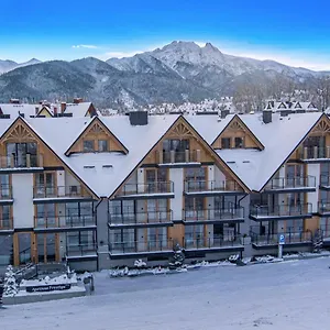Prestige & بولندا